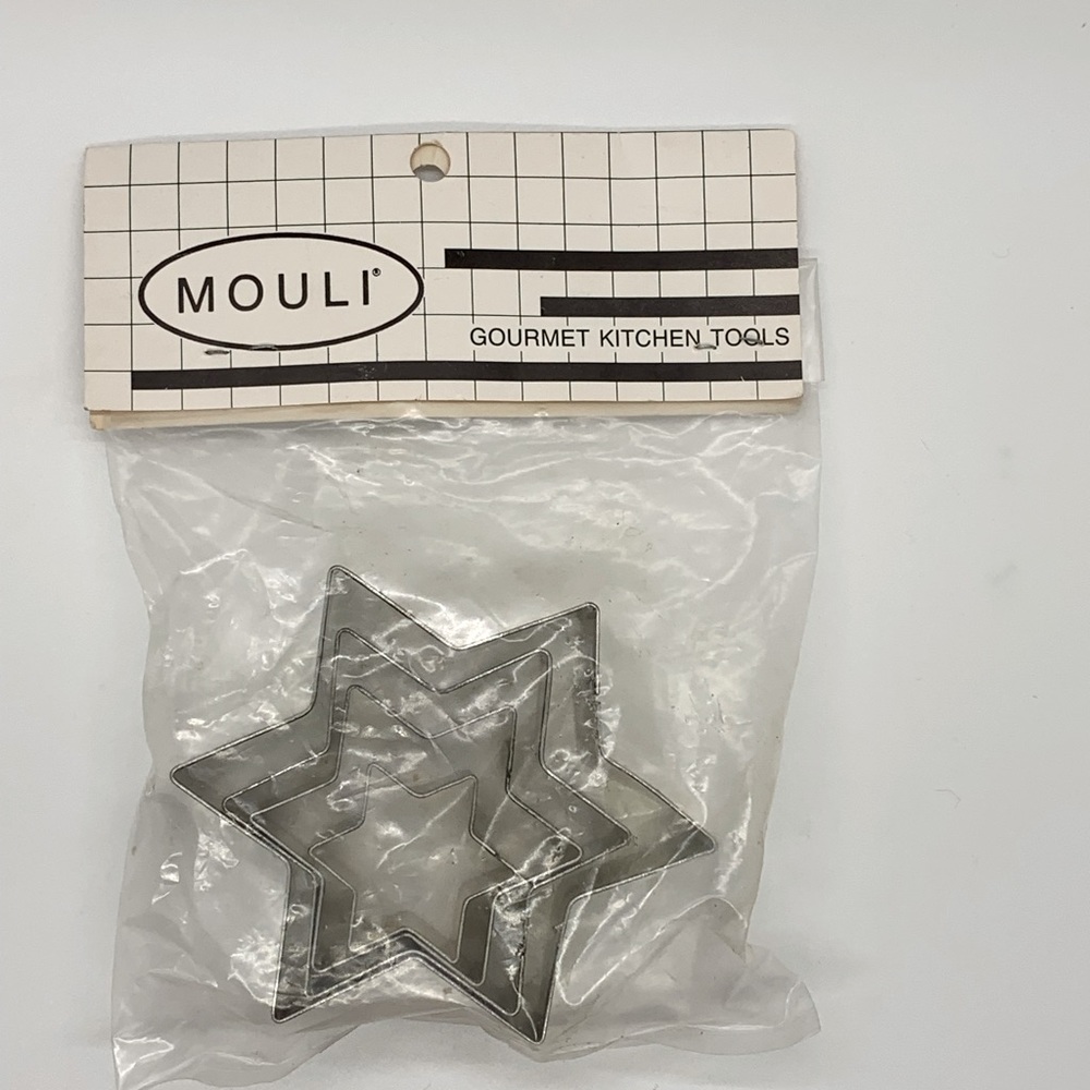 NEW IN PACKAGE Star Cookie Cutters